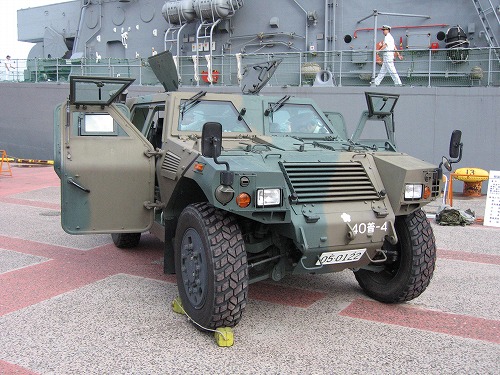 軽装甲機動車1