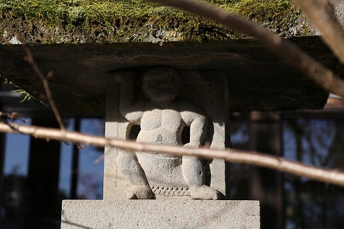 桜八幡神社の灯籠5