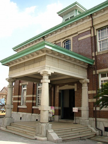 旧古賀銀行30